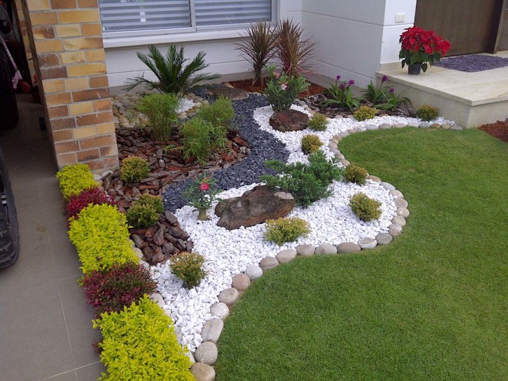 Examples of creations, compositions and garden decorations Elyflor Elyflor garden compositions and decorations Gardens in a modern style