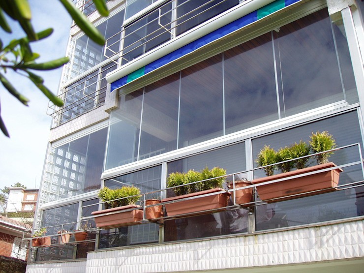 Balcony glass, IBZ Cristal IBZ Cristal Modern style balconies and terraces