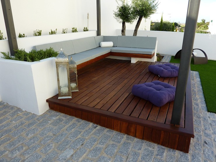 CHILL OUT in Elvas (Portugal), Angel Mendez, Architecture and landscape Angel Mendez, Architecture and landscape Balconies and terraces in minimalist style Floors, Sofa, Wood, Construction, study sofa, Flooring, Outdoor furniture, Interior design, Comfort