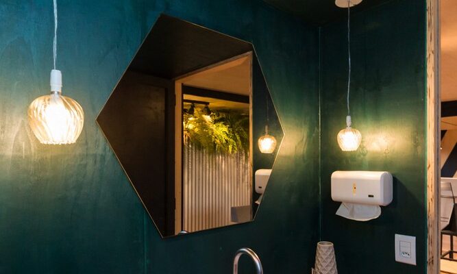 Bathroom coating with epoxy paints