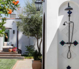 Tips for choosing the right outdoor shower