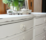 How to paint furniture with chalk paint